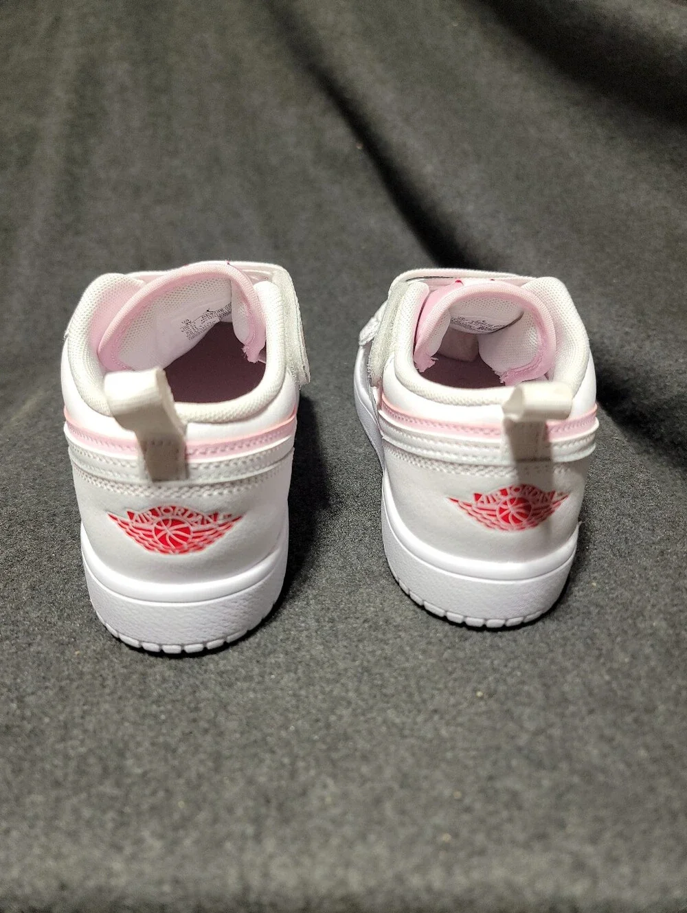 Jordan 1 Low Alt 